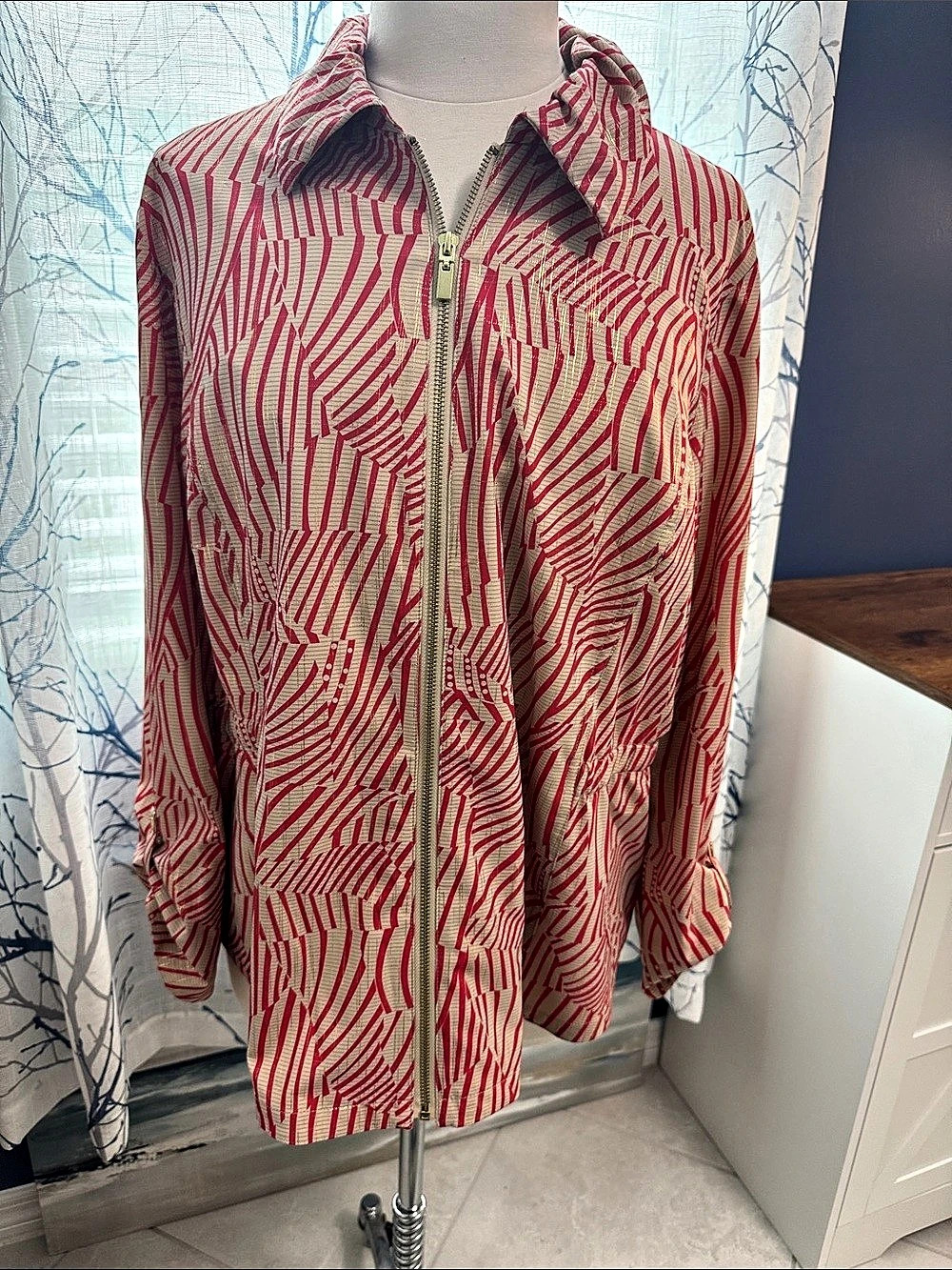 zenergy by chico's Abstract Print Utility Jacket Size 3 Like New